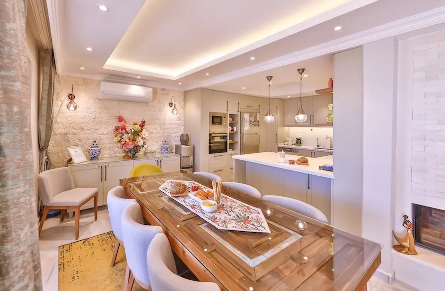 Fitted kitchen